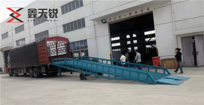 济南移动式登车桥
