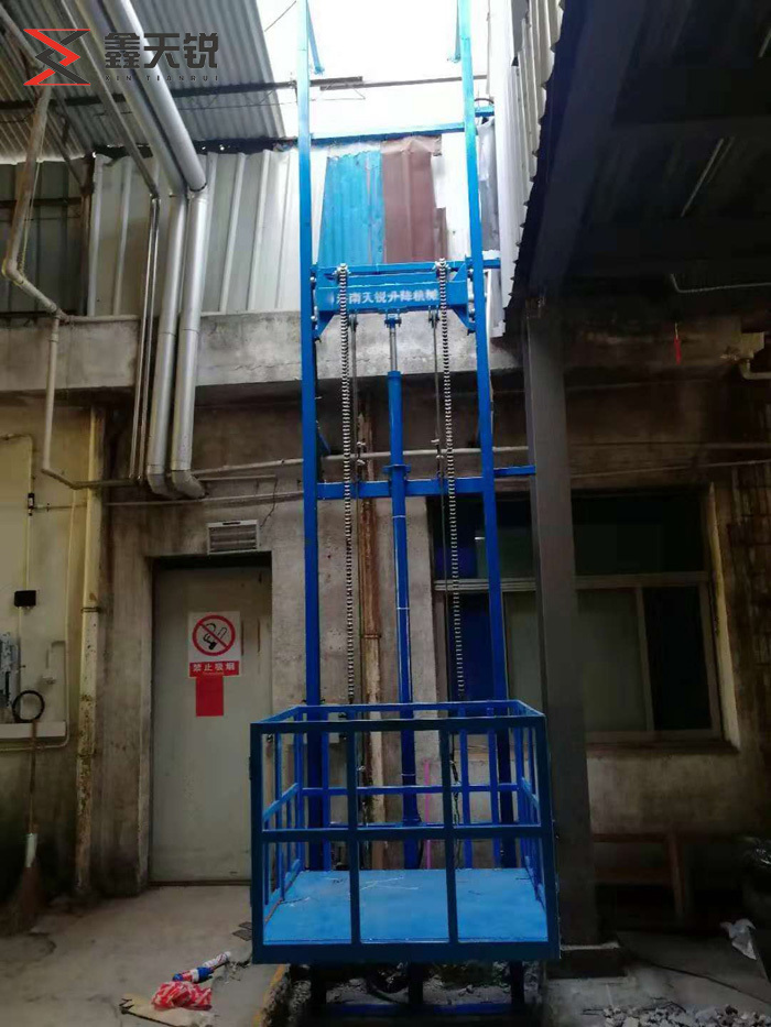 济南导轨式升降货梯
